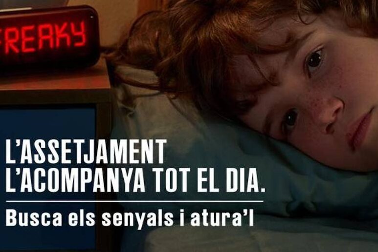 Cartell de la campanya «Busca els senyals. Atura l'assetjament»