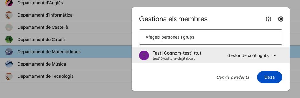 captura del diàleg modal per afegir membres i definir el seu rol