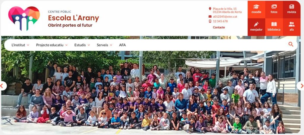 Foto d'alumnat i docents tots junts