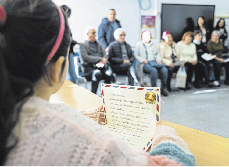 Imatge extreta de l'article "Una carta que une dos mundos" publicat per la Vanguardia el 15 de Febrer del 2026.